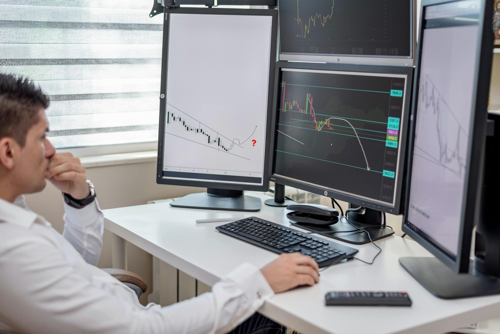 Trading chart showing USDT to BTC reverse exchange route
